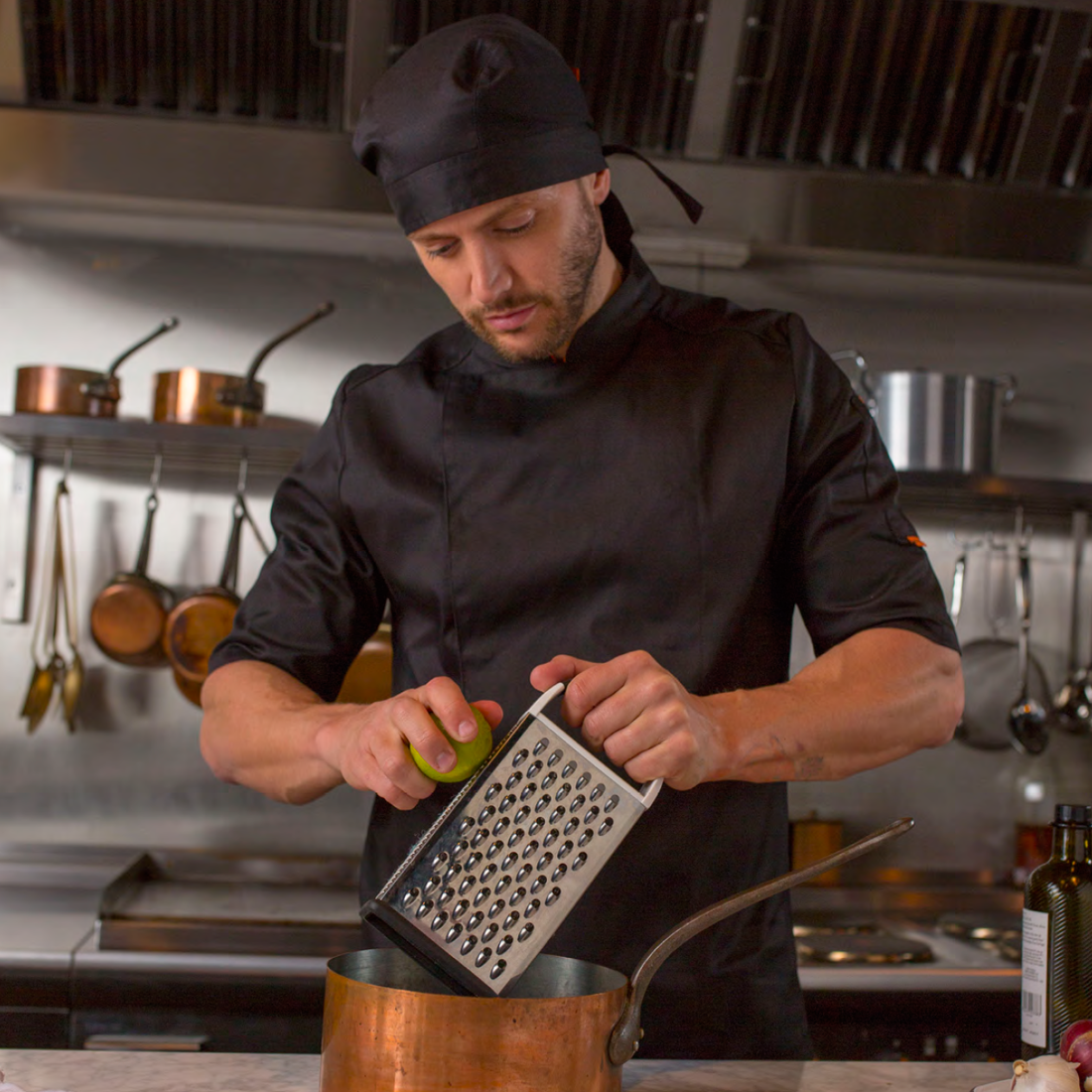 A Simple Guide To Hospitality Uniforms